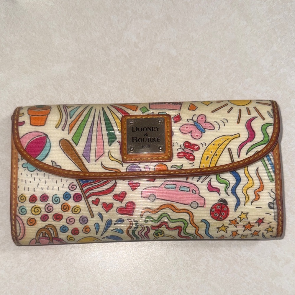 Vintage Dooney & Bourke wallet